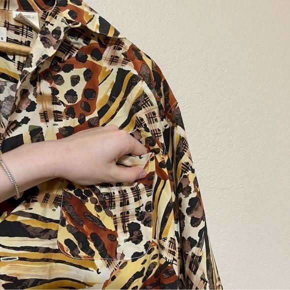 Equipment Silk Mixed Animal Print Long Sleeve Button Front Top Size Small Women - Picture 3 of 9
